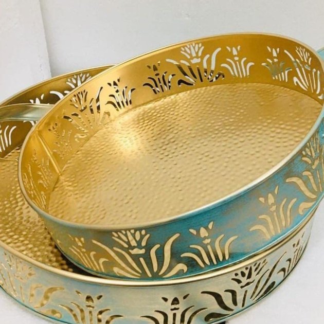 Combo of two etched Round Trays with 3d designer metal handle.